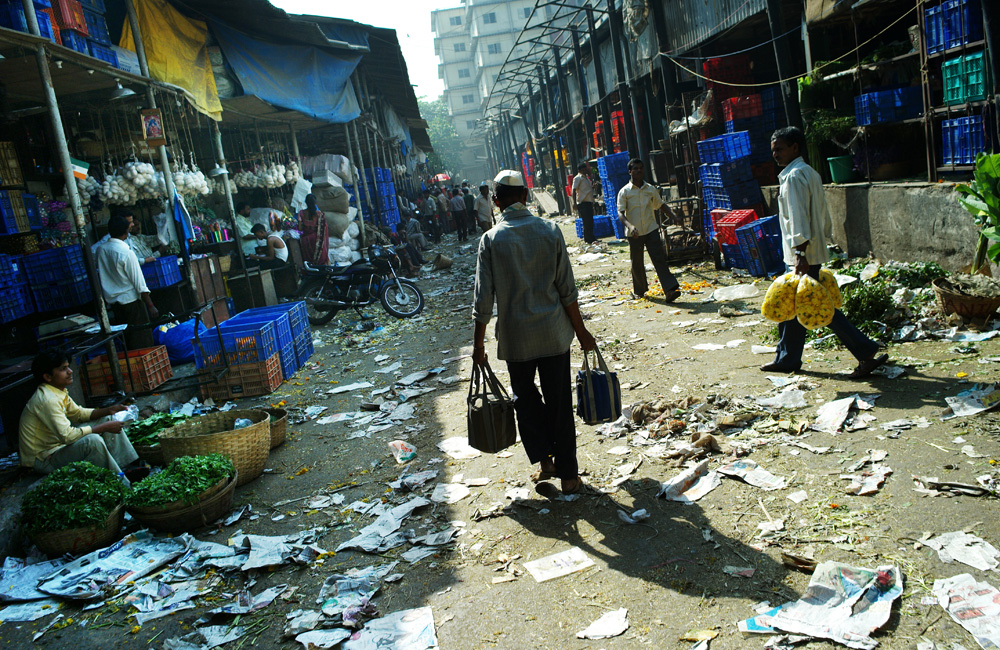 INDIA / MUMBAI / Report about the DABBAWALLA / MARCH 2011©Philipp Horak