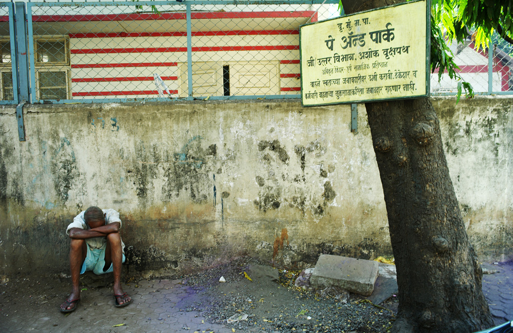 INDIA / MUMBAI / Report about the DABBAWALLA / MARCH 2011©Philipp Horak