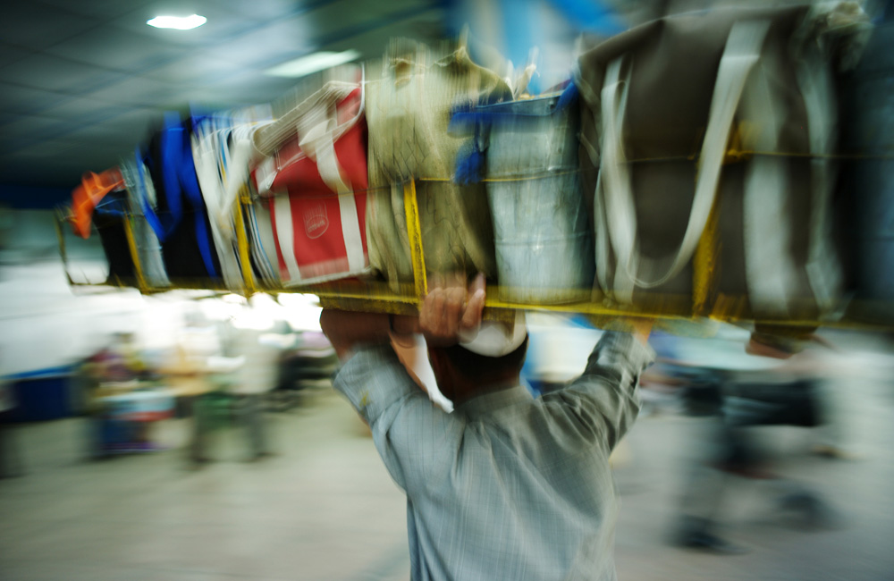 INDIA / MUMBAI / Report about the DABBAWALLA / MARCH 2011©Philipp Horak