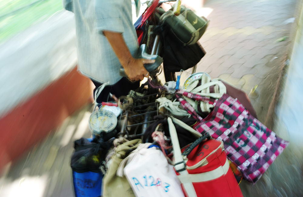 INDIA / MUMBAI / Report about the DABBAWALLA / MARCH 2011©Philipp Horak